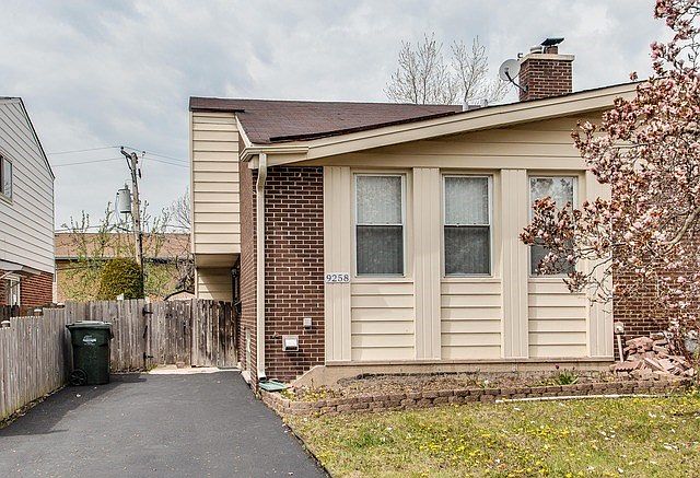 1st image of 9258 Aspen Dr