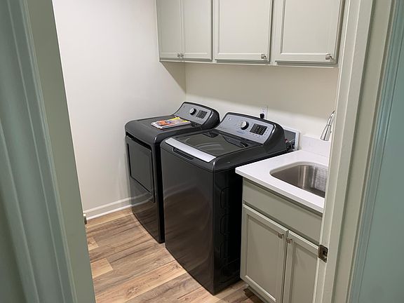 Laundry room. Washer and Dryer included
