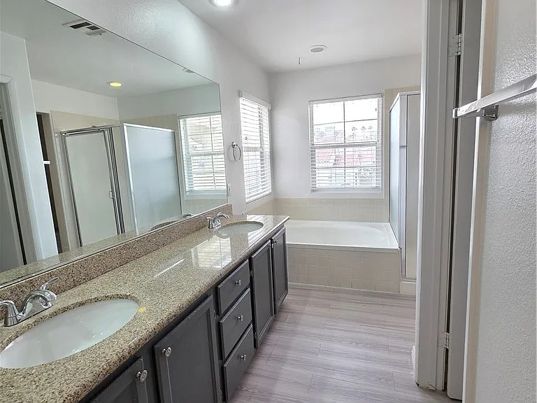 2524 Silver Shadow Dr — Photo 58