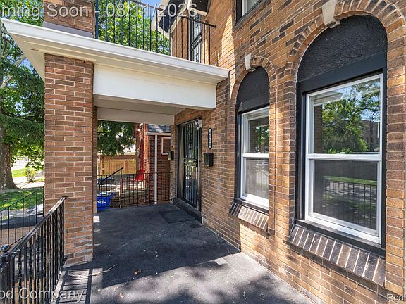 3rd image of 4510 Cortland St