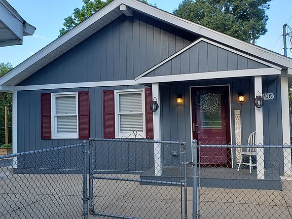 3rd image of 30708 Oak Dr