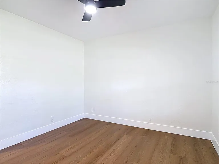 1415 Frances Dr — Photo 19