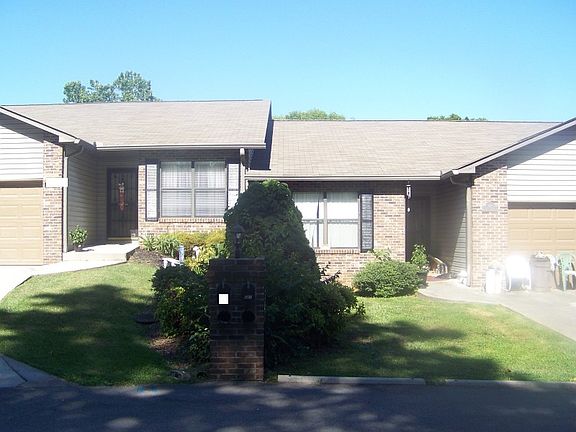 3rd image of 361 Villa Dr