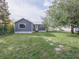 111 5th St, Newell, SD 57760
