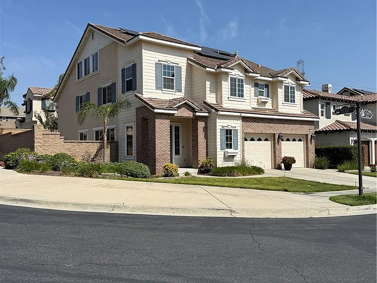 5425 Turin Way — Photo 2
