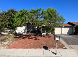 4572 Westridge Dr, Oceanside, CA 92056