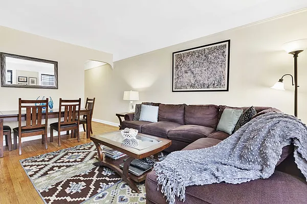 Rented by Cooper & Cooper Real Estate | media 8