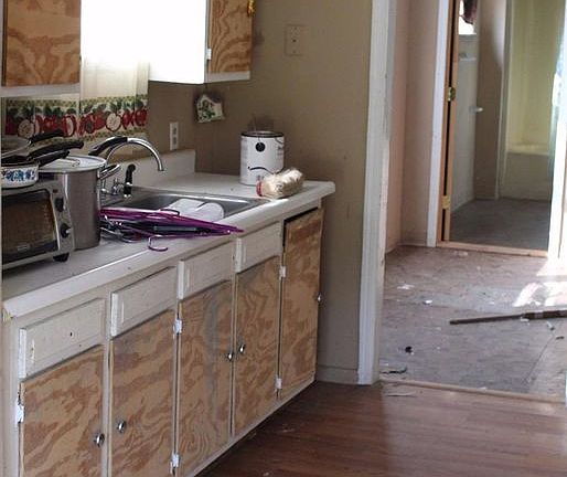 2nd image of 1243 Parker Hollow Rd