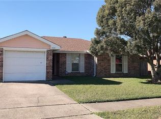 1068 Candlelight Ct, Marrero, LA 70072