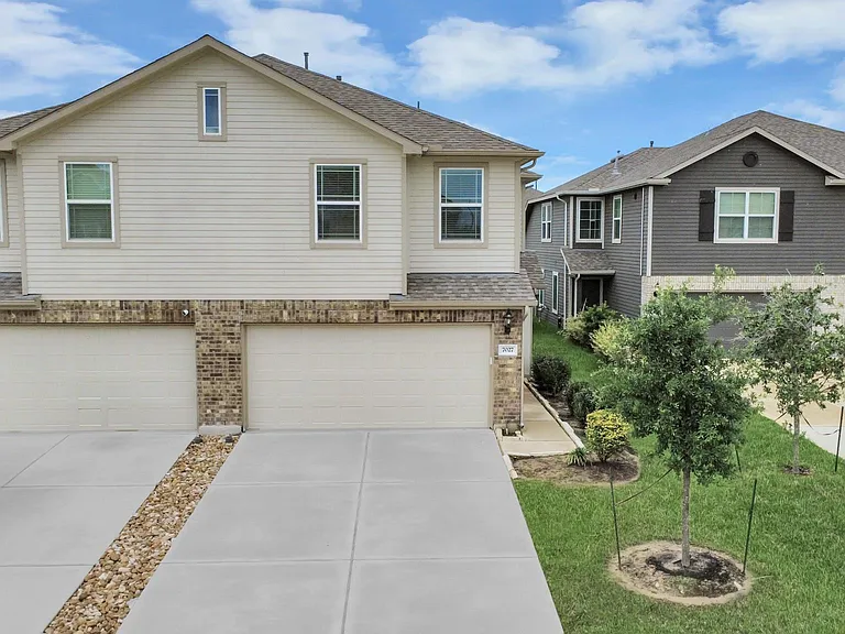 7027 Cedar Breeze Ct — Photo 41