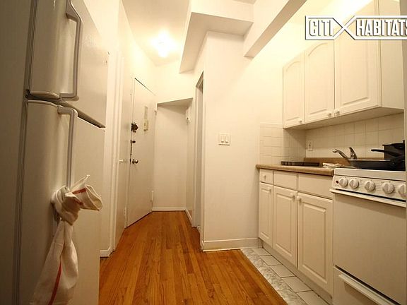 4th image of 221 E 89th St APT 2B