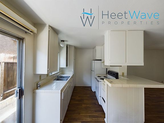 5th image of 4045 Mississippi St APT 2