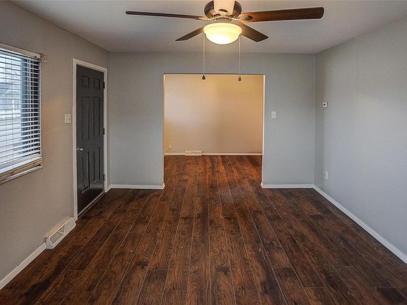 4th image of 460 Evans Ave