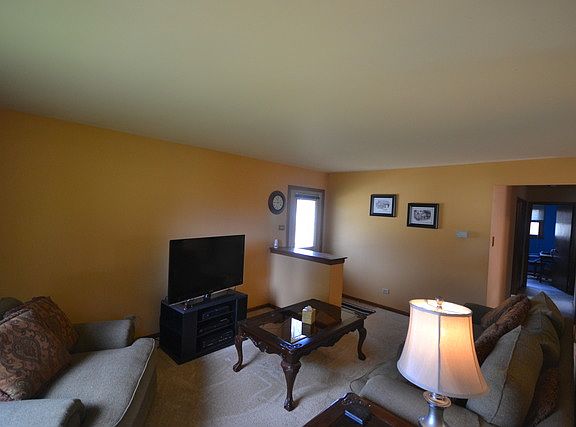 4th image of 12801 S Marquette Ave