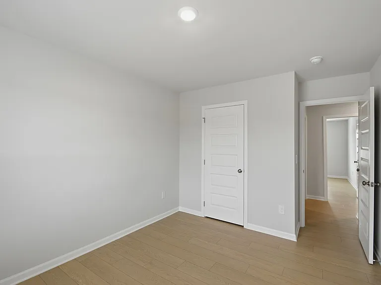 165 Labrador Ln — Photo 21