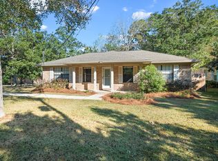 9160 Bay Pines Rd, Elberta, AL 36530