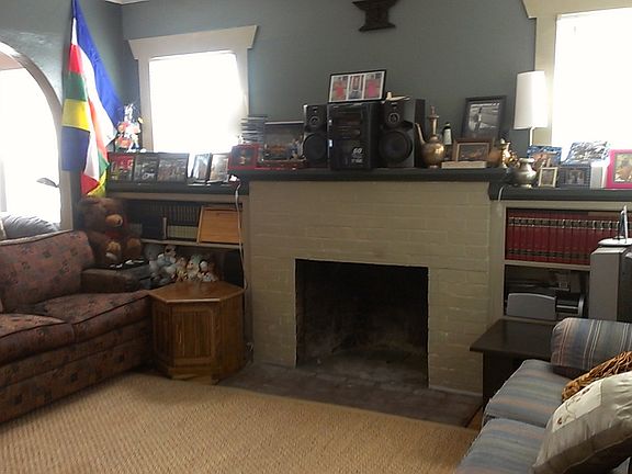 Living Rm Fireplace