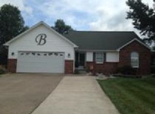 1204 W County Rd, Jerseyville, IL 62052