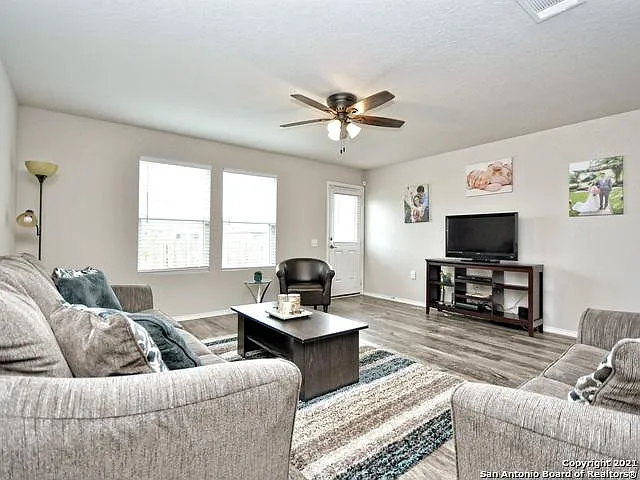 6831 Hibiscus Fls — Photo 21