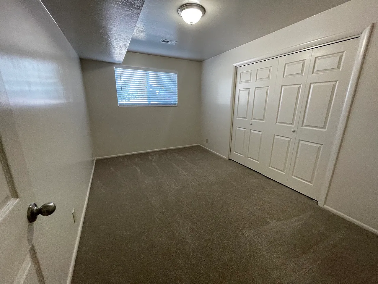 2 bed, 900 sqft, $1,380 — Photo 4