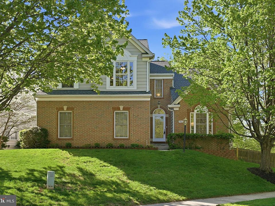 1st image of 9500 Meadows Farm Dr