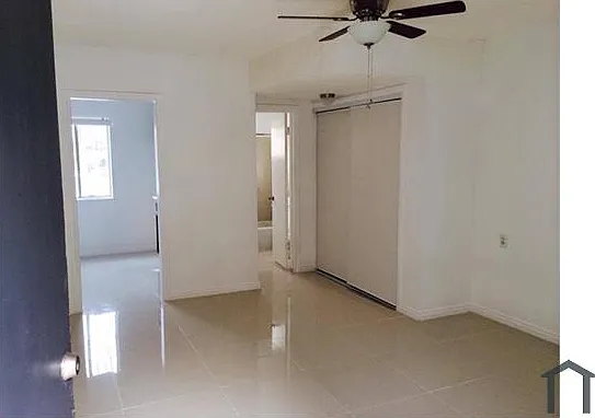 1520 S Casino Center Blvd #22