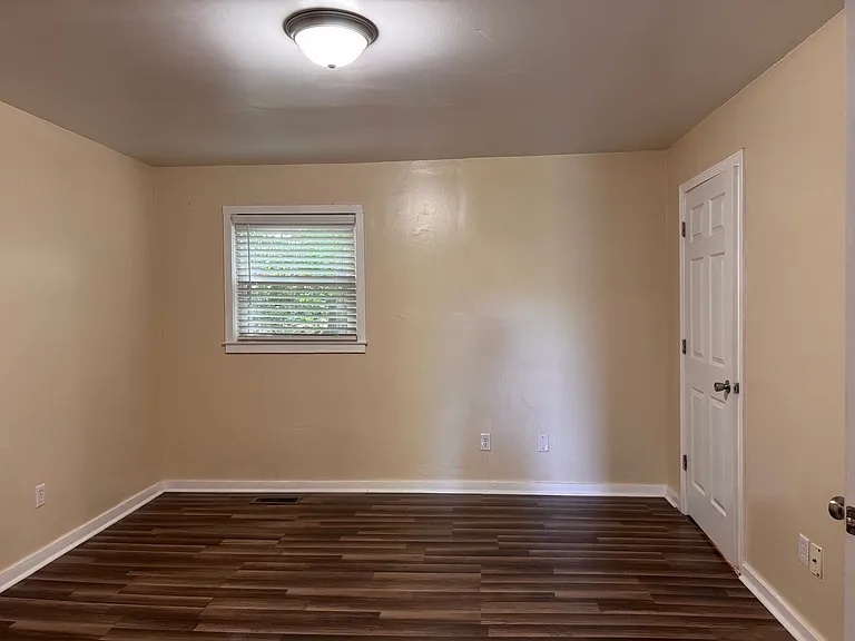 1240 Old Liberty Rd — Photo 18