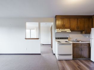 65 East St #19, Plainville, CT 06062