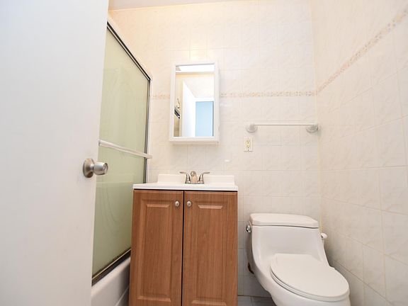 5th image of 24049 68th Ave Floor 1