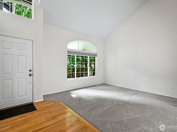 4th image of 18410 11th Drive SE