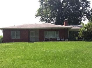 9523 Breuer Dr, Saint Louis, MO 63123