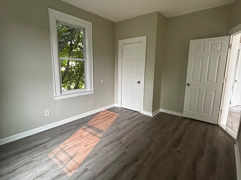 27 N Munn Ave #2 — Photo 6