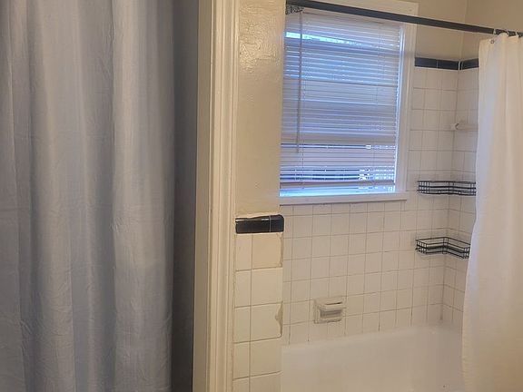 5th image of 2013 E Ocean View Ave APT C