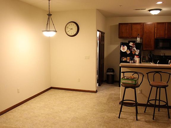5th image of 2955 W Drexel Ave Unit 401