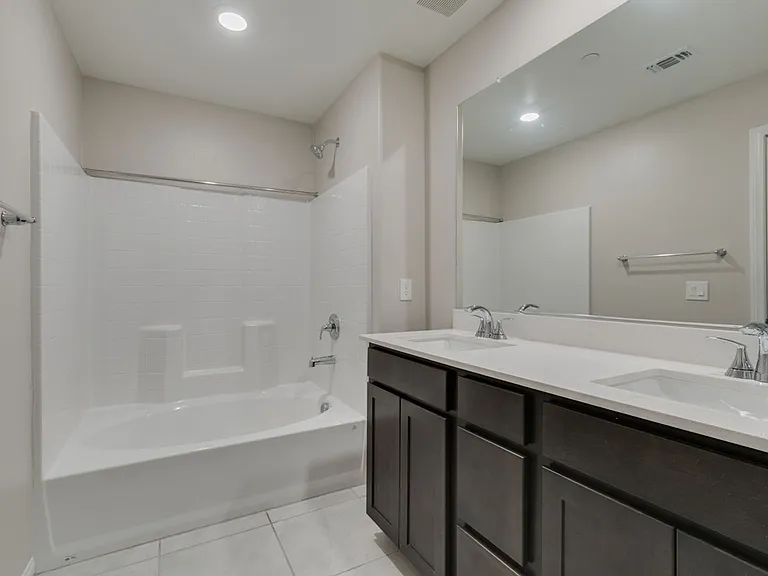 2604 Ercolano St — Photo 37