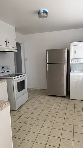 221 General Bradley St NE Photo 1