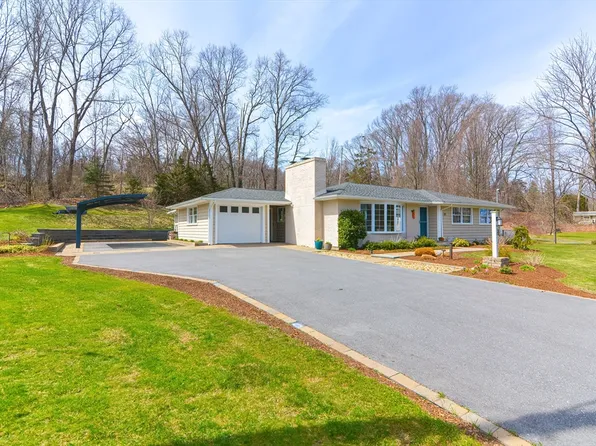 37 Warren St, Westborough, MA 01581