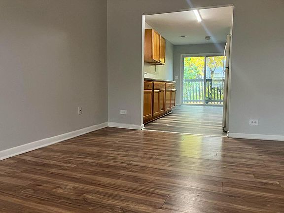 2nd image of 324 Highmoor Dr