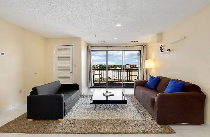 2 bed, 1206 sqft, $2,750 — Photo 3