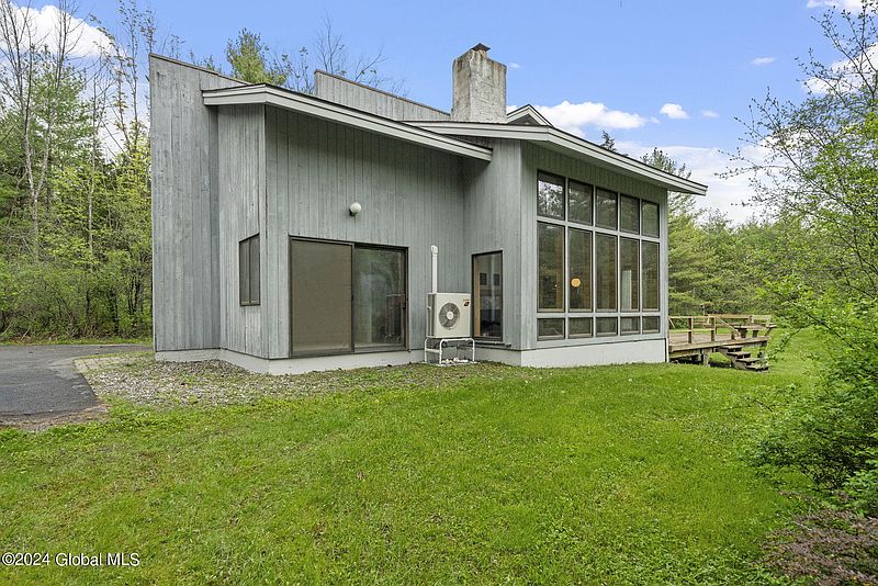 5th image of 104 Morningstar Lane