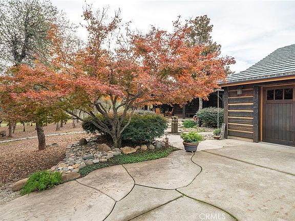 5th image of 15900 El Camino Robles Rd