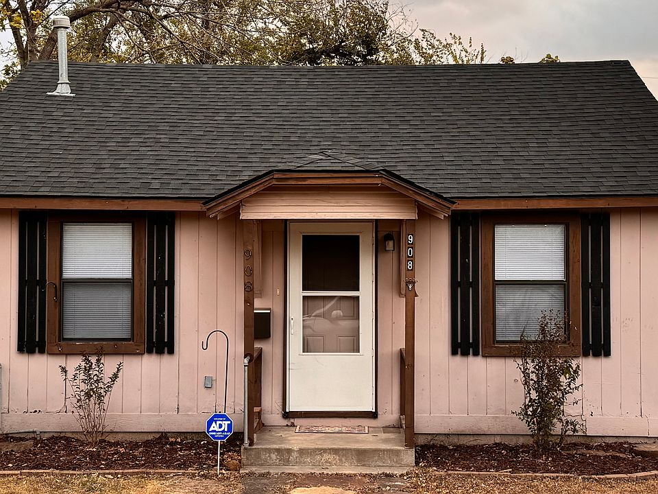 1st image of 908 N Dorothy Ave