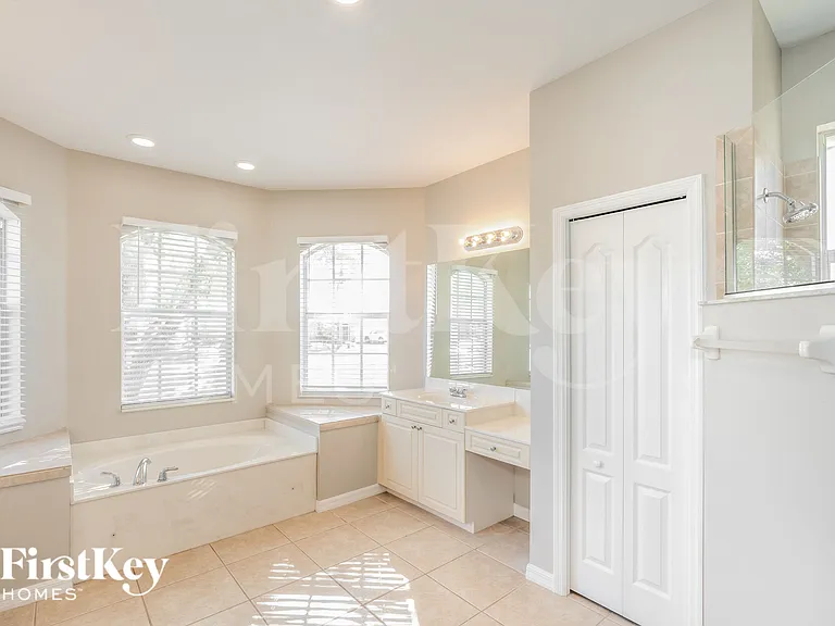 2081 Nuremberg Blvd — Photo 13