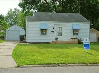 1821 45th St, Des Moines, IA 50310