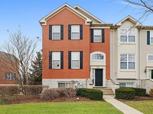 760 Lambert Ln #96-1, Bartlett, IL 60103