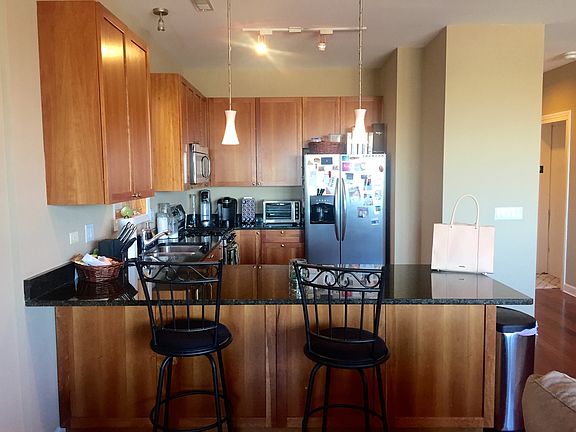 5th image of 1652 N Bosworth Ave APT 4S