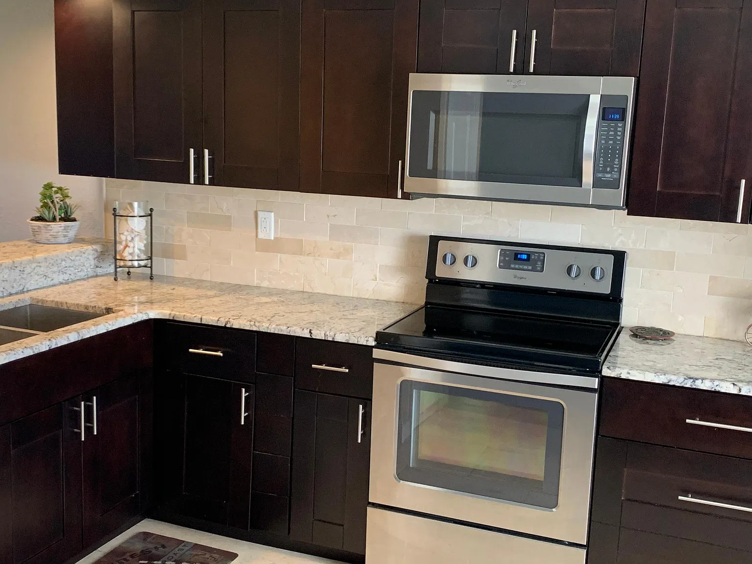 2 bed, 1196 sqft, $2,100 — Photo 3