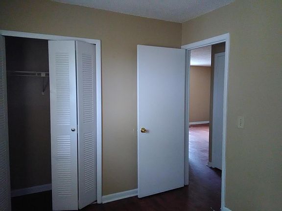 4th image of 5227 Westchase Ct APT 4