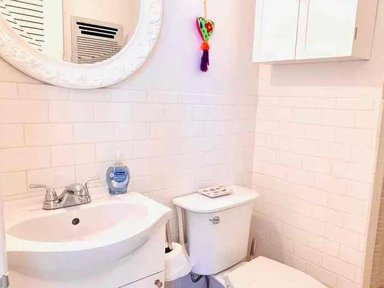 611 Baylor St #203 — Photo 7