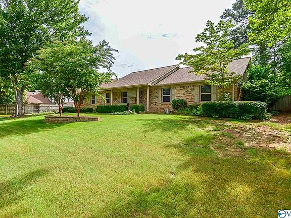 3rd image of 2703 Willena Dr SE